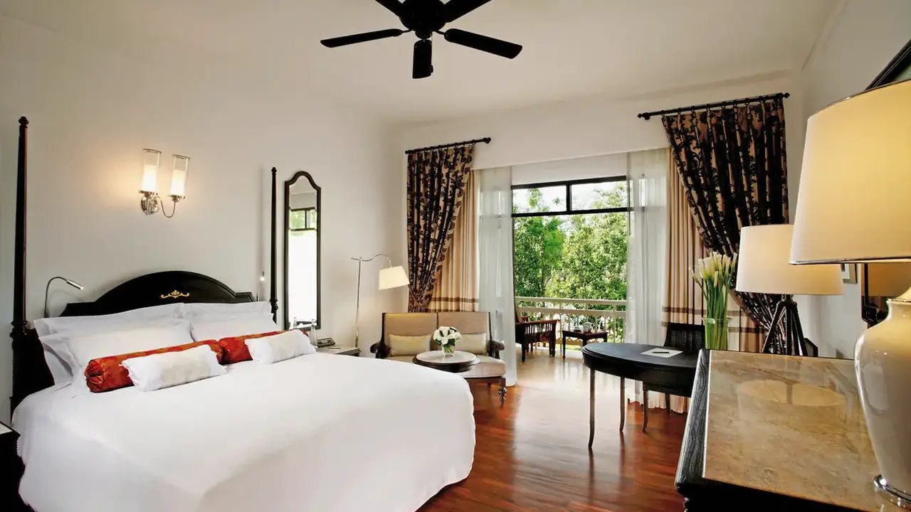 Centara Grand Beach Resort