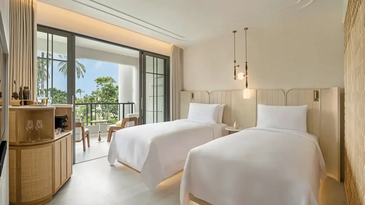 Centara Grand Beach