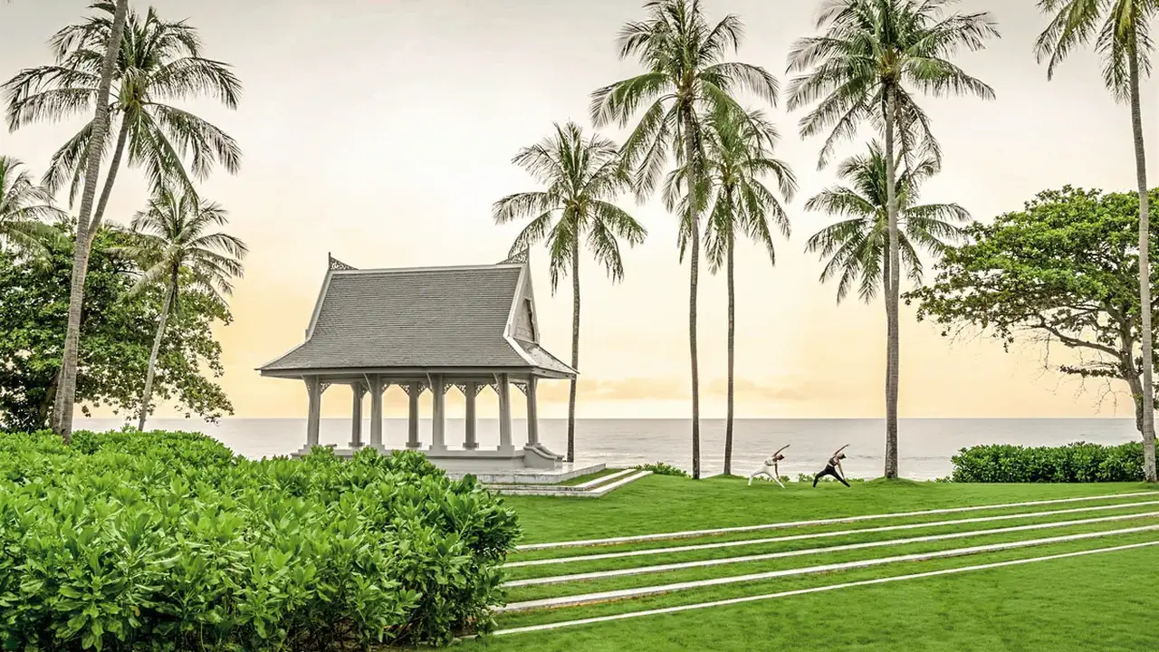 Centara Grand Beach