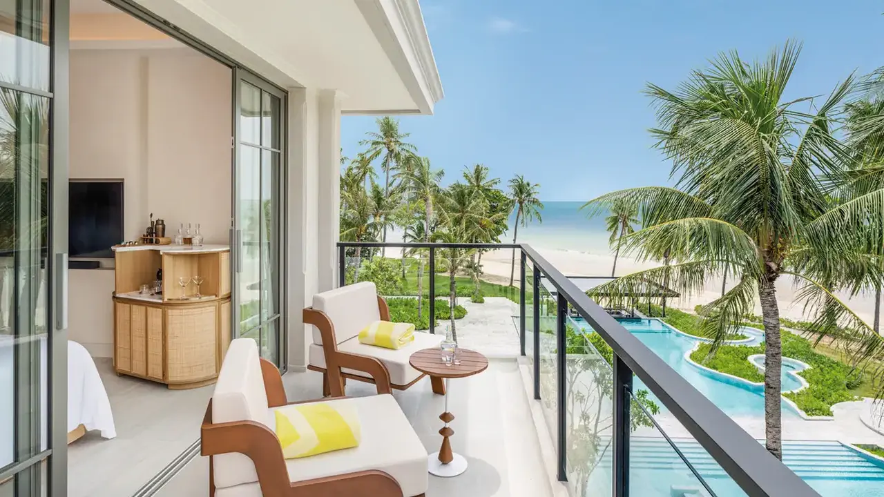 Centara Grand Beach