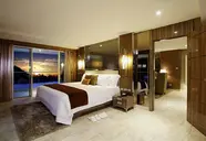 Centara Grand Phratamnak Resort Pattaya