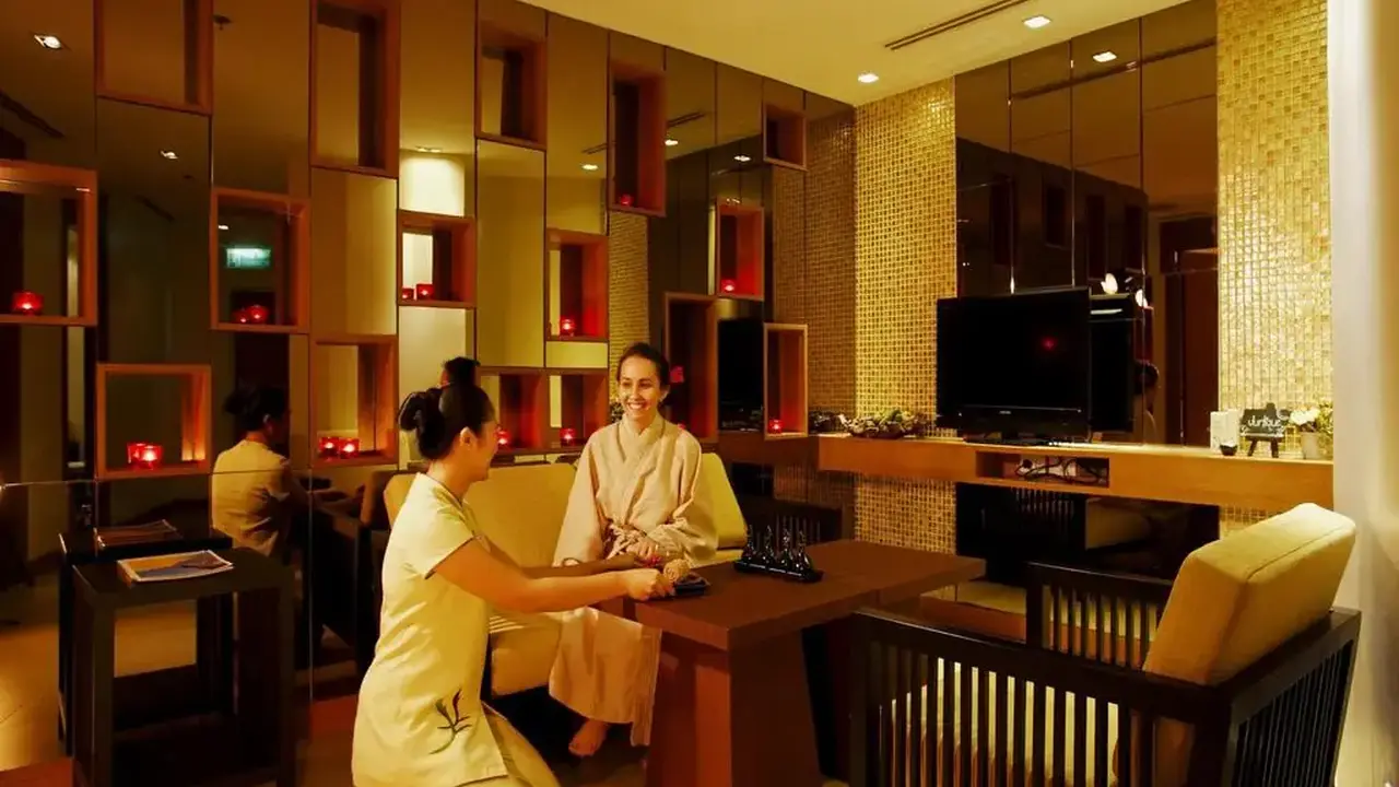Centara Nova & Spa