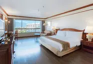 Centara Riverside Hotel C