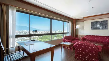 Centara Riverside Hotel C