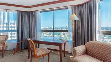 Centara Riverside Hotel C