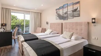 Central Beach 9