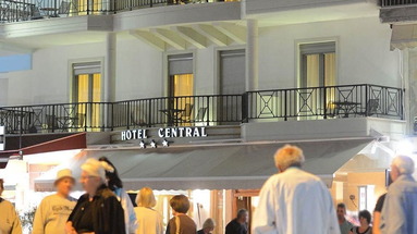 Central (Paralia)
