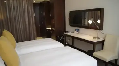 Centro Al Manhal by Rotana