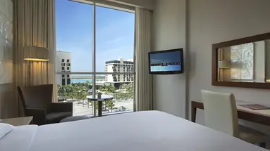Centro Yas Island