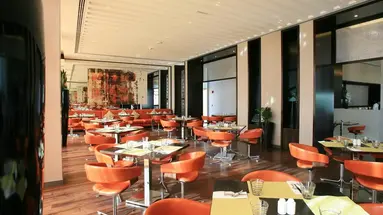 Centro Yas Island