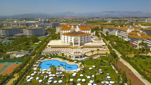 Hotel Cesars Resort