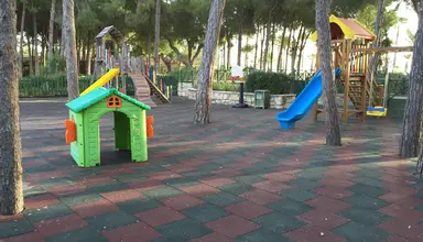 Champion Holiday Village