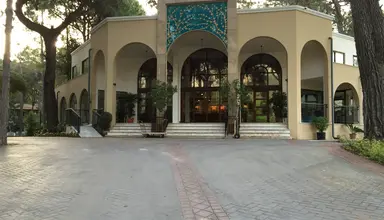 Champion Holiday Village