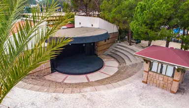 Champion Holiday Village