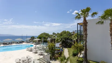 Hotel Charm Beach