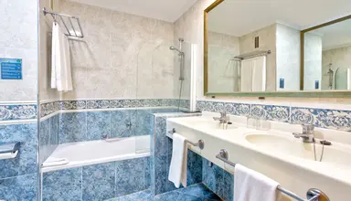 Chatur Playa Real Resort