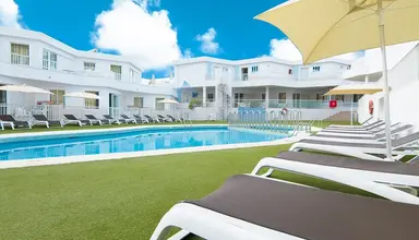 Checkin Bungalows Atlantida