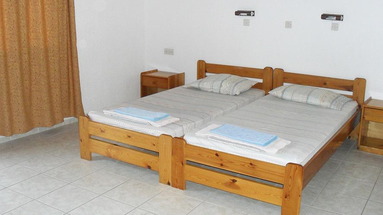 Chris Apartments