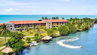 Cinnamon Bentota Beach
