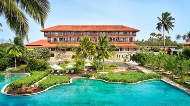 Cinnamon Bentota Beach