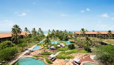 Cinnamon Bentota Beach