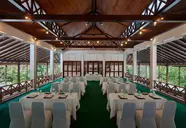Cinnamon Lodge