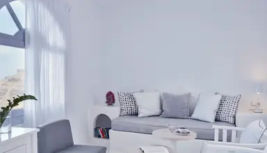 Cliff Side Suites