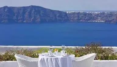Cliff Side Suites