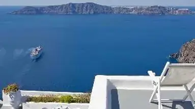 Cliff Side Suites