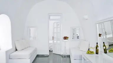 Cliff Side Suites