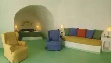 Cliff Side Suites