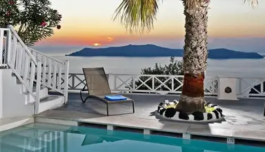 Cliff Side Suites