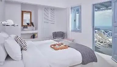 Cliff Side Suites