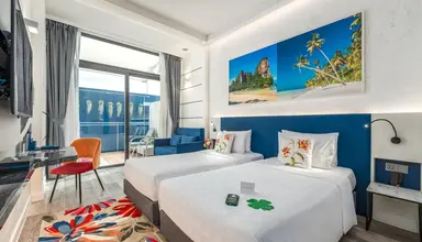 Clover Patong