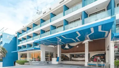 Clover Patong