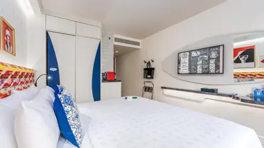 Clover Patong