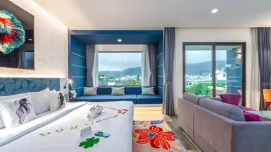 Clover Patong