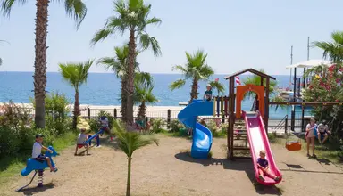 Club Akman Beach