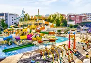 Club Aqua Plaza