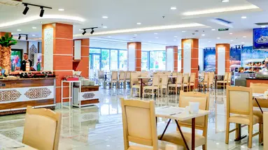 Club Aqua Plaza