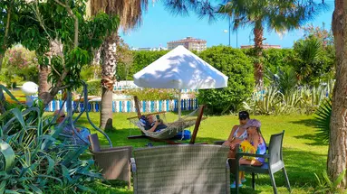 Club Aqua Plaza