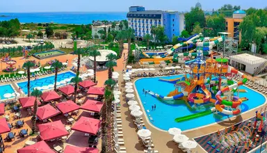 Club Aqua Plaza
