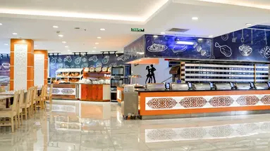 Club Aqua Plaza