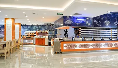 Club Aqua Plaza