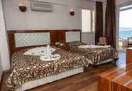 Club Bayar Beach