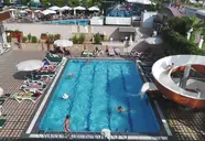 Club Bayar Beach