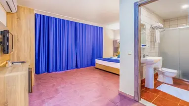 Club Big Blue Suite