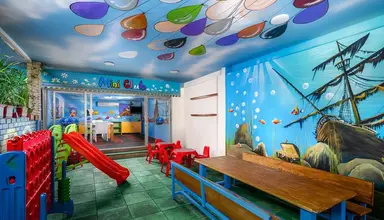 Club Big Blue Suite