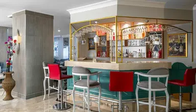 Club Big Blue Suite