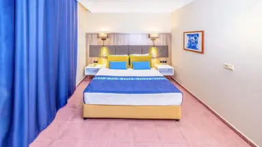 Club Big Blue Suite
